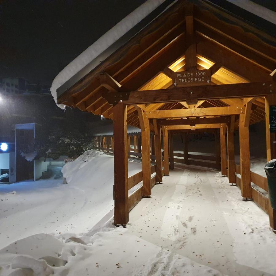 Appartement Cosy 4 Personnes - Charme Et Confort Au Pied Des Pistes Лес дьо Алпс Екстериор снимка
