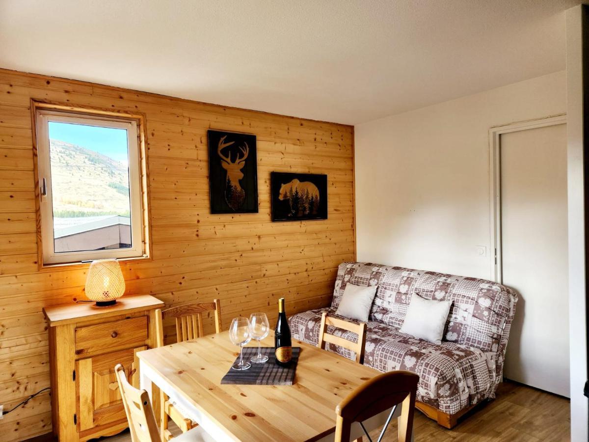 Appartement Cosy 4 Personnes - Charme Et Confort Au Pied Des Pistes Лес дьо Алпс Екстериор снимка