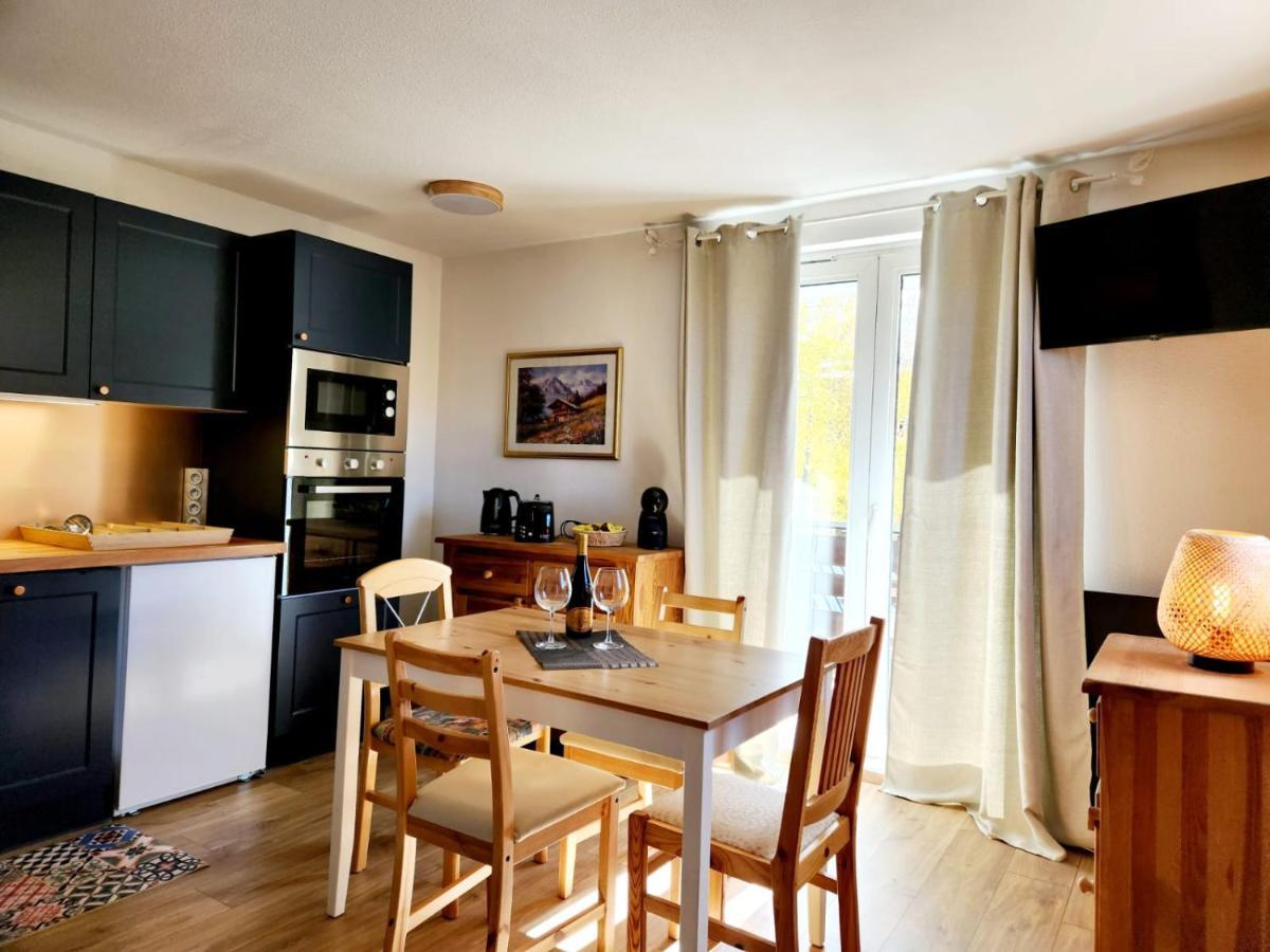 Appartement Cosy 4 Personnes - Charme Et Confort Au Pied Des Pistes Лес дьо Алпс Екстериор снимка